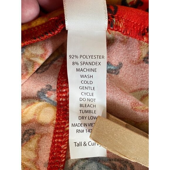 Lularoe Red with Butterflies Super Soft Leggings Women’s Size Tall & Curvy - Picture 5 of 8